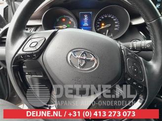 Toyota C-HR C-HR (X1,X5), SUV, 2016 1.8 16V Hybrid picture 23