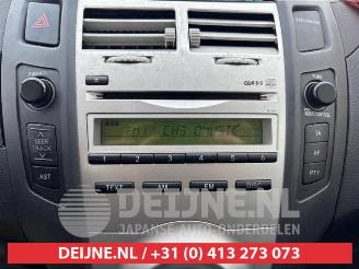 Toyota Yaris Yaris II (P9), Hatchback, 2005 / 2014 1.3 16V VVT-i picture 11