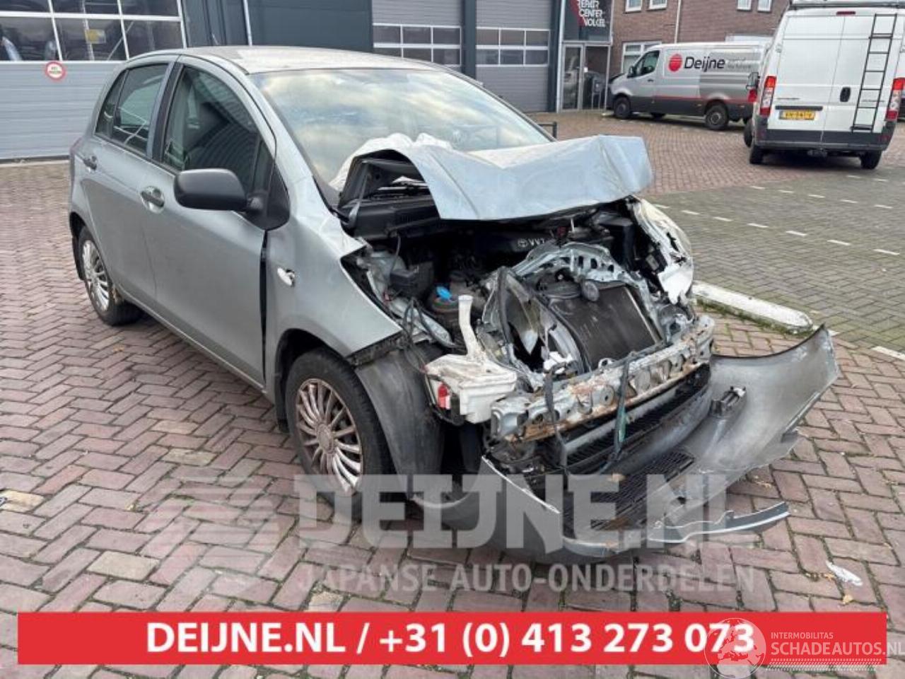 Toyota Yaris Yaris II (P9), Hatchback, 2005 / 2014 1.3 16V VVT-i