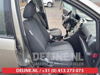 Kia Carens Carens III (FG), MPV, 2006 / 2013 2.0i CVVT 16V picture 23