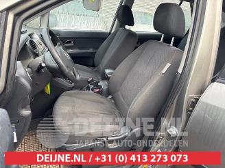 Kia Carens Carens III (FG), MPV, 2006 / 2013 2.0i CVVT 16V picture 25