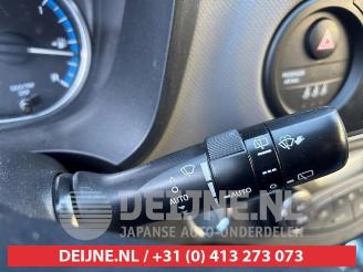 Toyota Yaris Yaris III (P13), Hatchback, 2010 / 2020 1.5 16V Hybrid picture 12