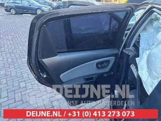 Toyota Yaris Yaris III (P13), Hatchback, 2010 / 2020 1.5 16V Hybrid picture 18