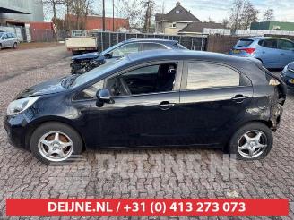 Kia Rio Rio III (UB), Hatchback, 2011 / 2017 1.2 CVVT 16V picture 4