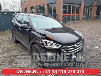 Salvage car Hyundai Santa Fe Santa Fe III (DM), SUV, 2012 / 2018 2.2 CRDi R 16V 4x4 2012