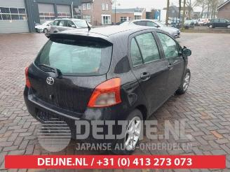Toyota Yaris Yaris II (P9), Hatchback, 2005 / 2014 1.3 16V VVT-i picture 7