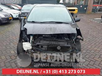 Toyota Yaris Yaris II (P9), Hatchback, 2005 / 2014 1.3 16V VVT-i picture 2