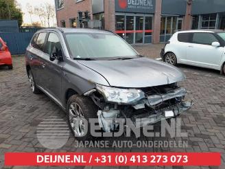 demontáž osobní automobily Mitsubishi Outlander Outlander (GF/GG), SUV, 2012 / 2022 2.0 16V PHEV 4x4 2013/12