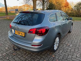 Opel Astra 1.7 cdti Sports Tourer Cosmo picture 4