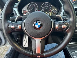 BMW 3-serie 320i M-sport aut. *pano* picture 10