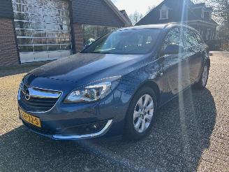 krockskadad bil auto Opel Insignia Gereserveerd 2016/12