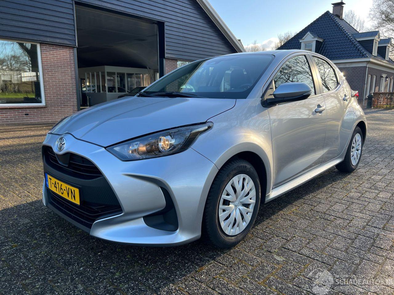Toyota Yaris 1.5 vvt-i Active
