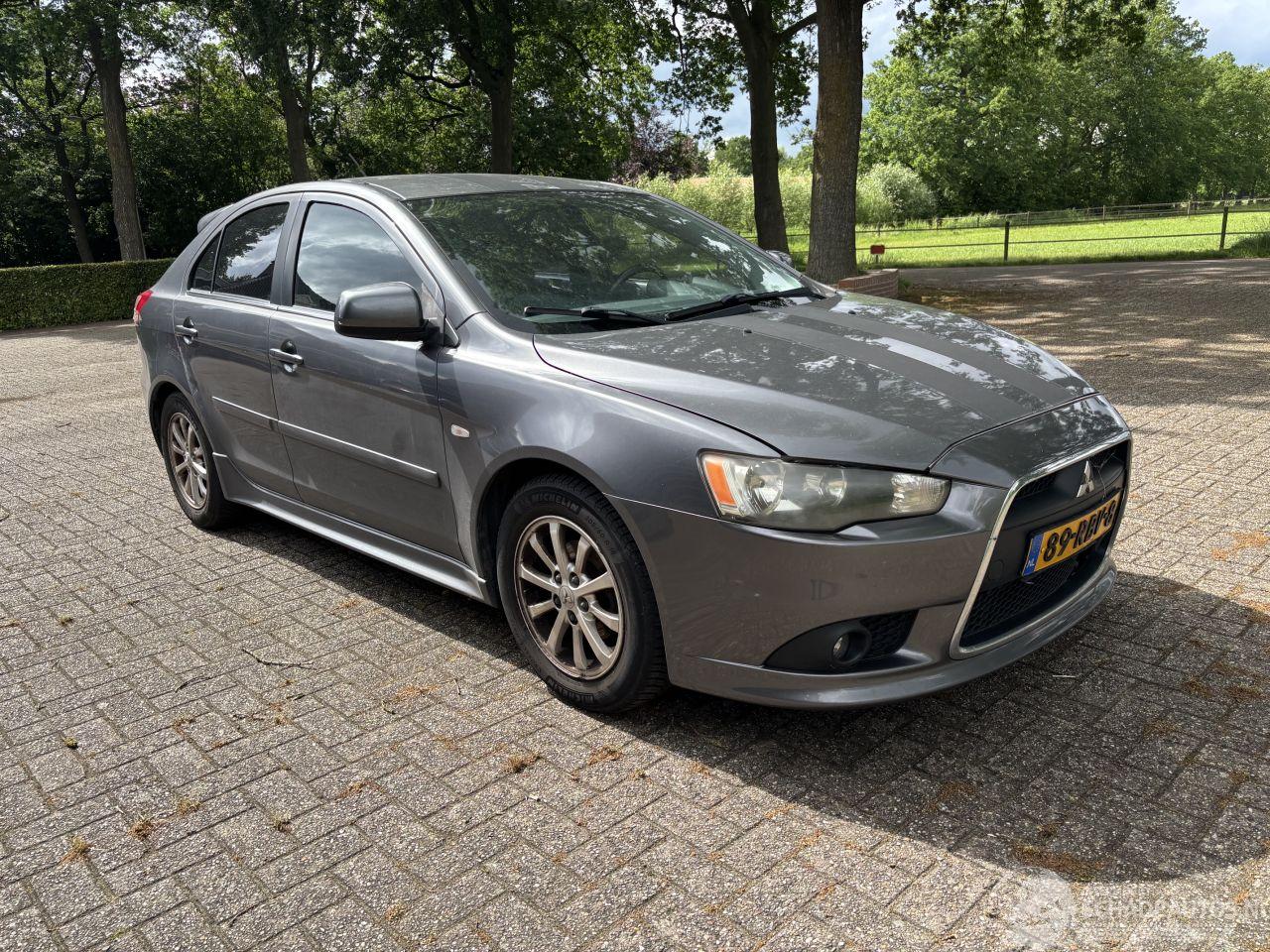 Mitsubishi Lancer 1.6i edition two
