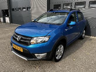 Schadeauto Dacia Sandero STEPWAY 0.9 TCE AIRCO / CRUISE / NAVI / PDC 2016/1
