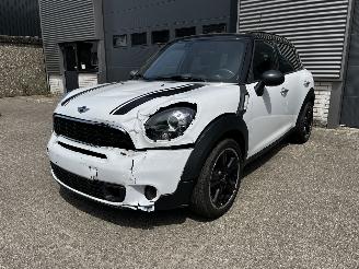 Damaged car Mini Countryman S 1.6i 185PK 2011/11