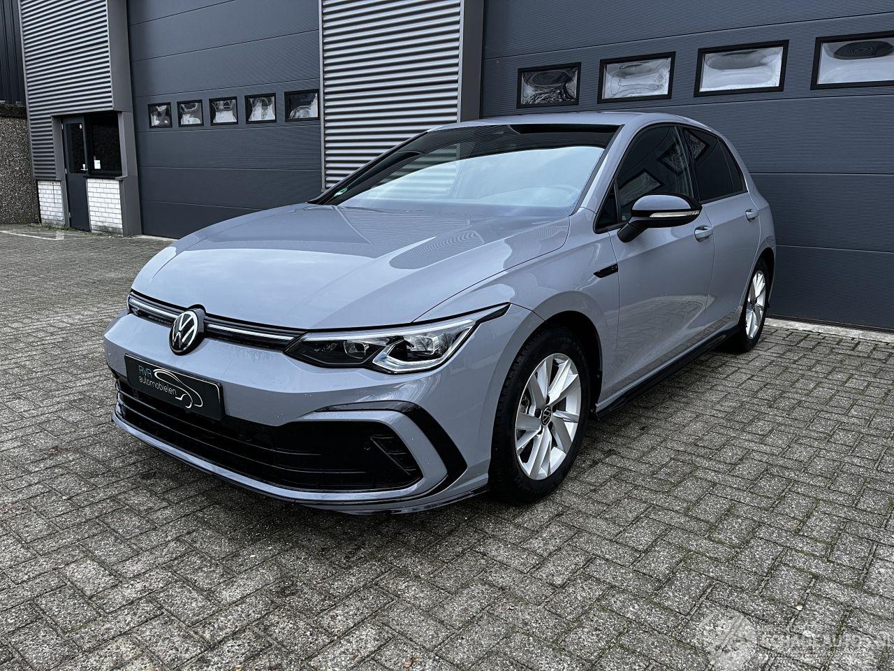 Volkswagen Golf 1.5 eTSI R-LINE AUTOMAAT / NAVI / CRUISE ENZ ENZ