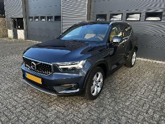 krockskadad bil auto Volvo XC40 1.5 T2 AUTOMAAT / LEER / NAVI / CAMERA / CRUISE 2020/11
