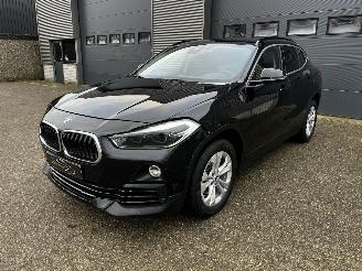 krockskadad bil auto BMW X2 SDrive 18i AUTOMAAT / NAVI / CRUISE / PDC 2020/1