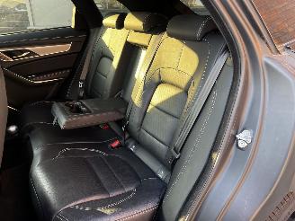 Jaguar F-Pace 2.0 P400e BLACK EDITION PHEV picture 11