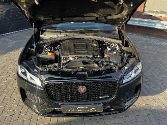 Jaguar F-Pace 2.0 P400e BLACK EDITION PHEV picture 22