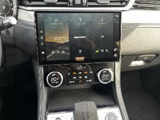 Jaguar F-Pace 2.0 P400e BLACK EDITION PHEV picture 19