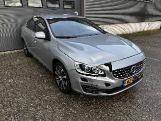 Volvo S-60 1.5 T3 AUTOMAAT / NAVI / CRUISE / LEER / PDC picture 3