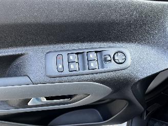 Citroën Berlingo 1.5 Bleu HDI / AIRCO / CRUISE / PDC / 5 PERS picture 12