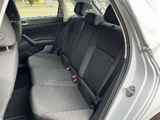 Volkswagen Polo 1.0i CRUISE / NAVI / PDC / DIEFSTALSCHADE picture 10