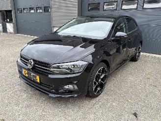 Damaged car Volkswagen Polo 1.0TSI CRUISE / NAVI / 44000KM / NAP 2019/11