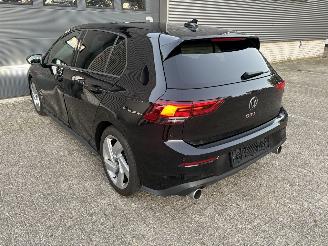 Volkswagen Golf GTI 2.0 TSI picture 20