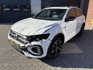 Coche accidentado Volkswagen T-Roc 1.5 TSI R-line / PANODAK / AUTOMAAT / CAMERA / CRUISE / NAVI 2022/12