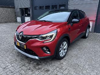 damaged passenger cars Renault Captur 1.0 TCe NAVI / CRUISE / PDC / BOSE 2021/3