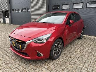 krockskadad bil auto Mazda 2 1.5 Skyactiv GT-Luxury AUTOMAAT / NAVI / CAMERA 2017/11