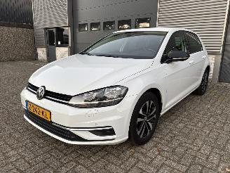 Coche accidentado Volkswagen Golf 1.6 TDI NAVI / CRUISE / PDC / CLIMA 2019/9
