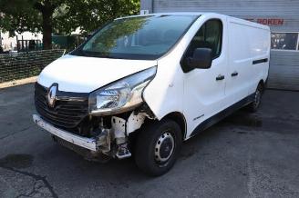 Vrakbiler auto Renault Trafic Trafic (1FL/2FL/3FL/4FL), Van, 2014 1.6 dCi 120 Twin Turbo 2015/2