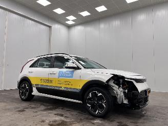 Schadeauto Kia Niro DynamicLine 64.8 kWh 2022/8
