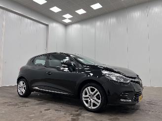 Coche accidentado Renault Clio 0.9 TCe Zen 5-drs Navi Airco 2018/8