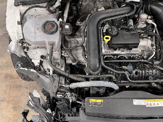 Volkswagen Golf 1.0 TSI Life 5-drs Navi Clima picture 16