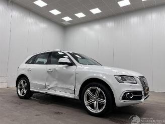 damaged passenger cars Audi Q5 2.0 TFSI S-Tronic Quattro S-Line Panoramadak 2014/1