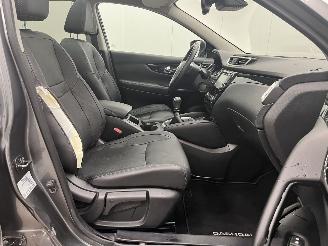 Nissan Qashqai 1.6i Tekna Panoramadak Navi Clima picture 10