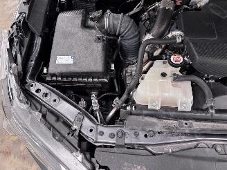 Toyota Hilux 2.8 D-4D Autom. 4WD DC Adventure Navi Clima picture 17