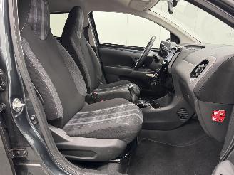 Peugeot 108 1.0 e-VTi Allure 5-drs Clima picture 11