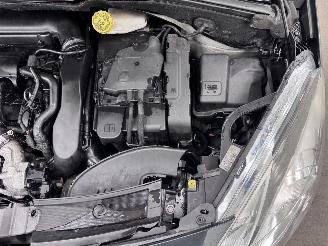 Citroën DS3 1.6 THP Sport Chic Cabrio Clima picture 17