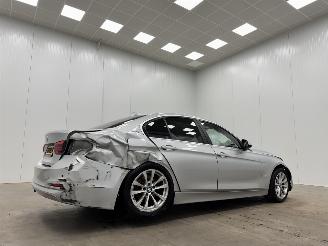 BMW 3-serie 330e Autom. Executive Navi Clima picture 2