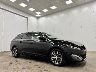 krockskadad bil auto Peugeot 308 SW 1.2 Autom. Allure Navi Clima 2016/7