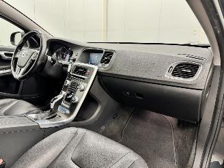 Volvo V-60 2.4 D6 Twin engine R-Design Navi Clima picture 12