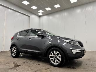 krockskadad bil auto Kia Sportage 1.6 GDI X-treme ExecutiveLine Navi Clima 2015/8