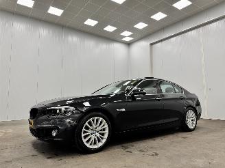 BMW 5-serie 520d Autom. High Executive Navi Clima picture 4