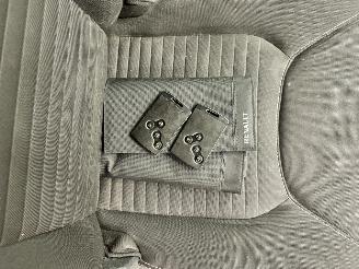 Renault Clio Estate 0.9 TCe Limied Navi Clima picture 13