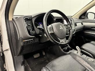 Mitsubishi Outlander 2.0 PHEV 4WD Instyle Navi Clima picture 8